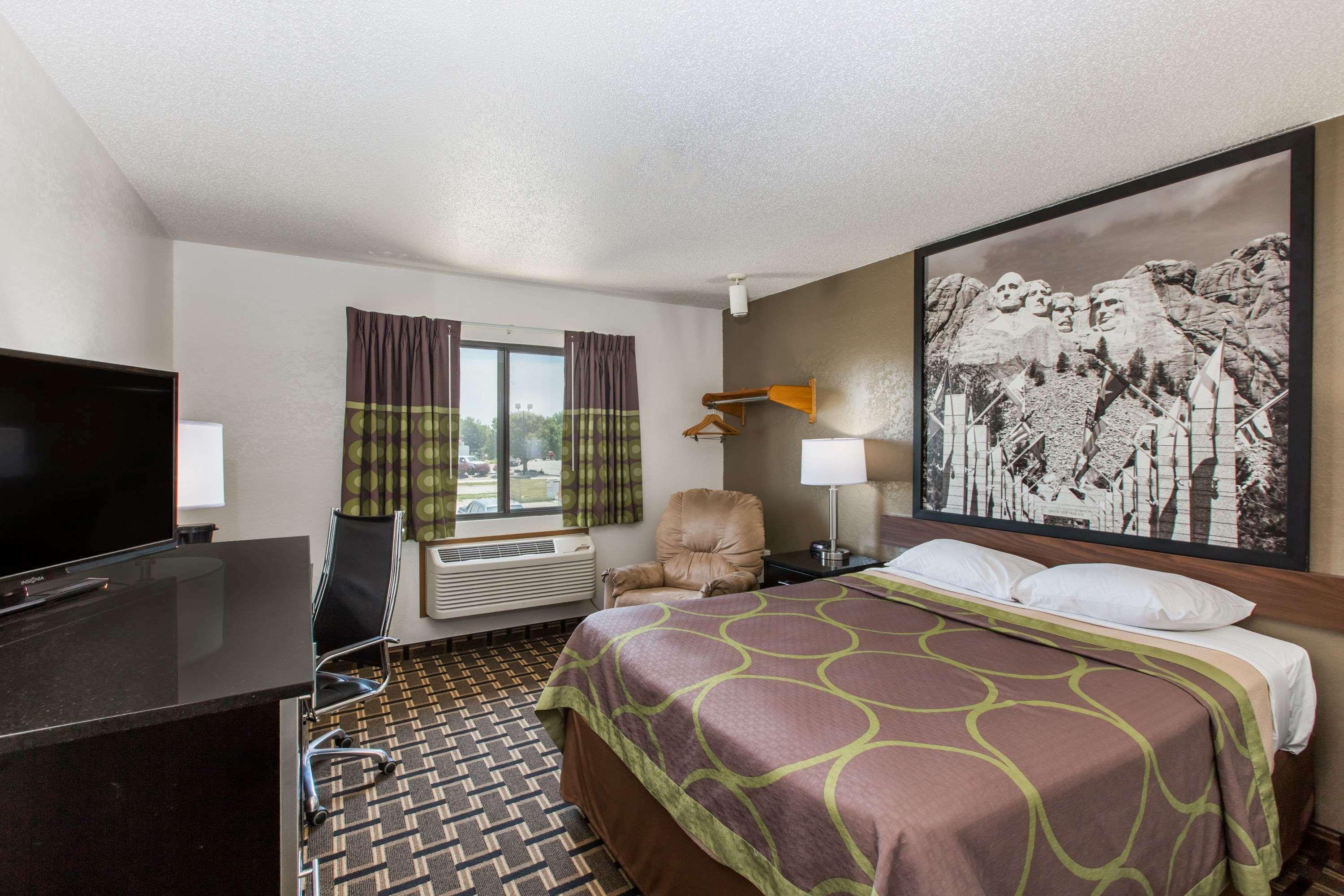 Super 8 By Wyndham Wayne Hotell Exteriör bild